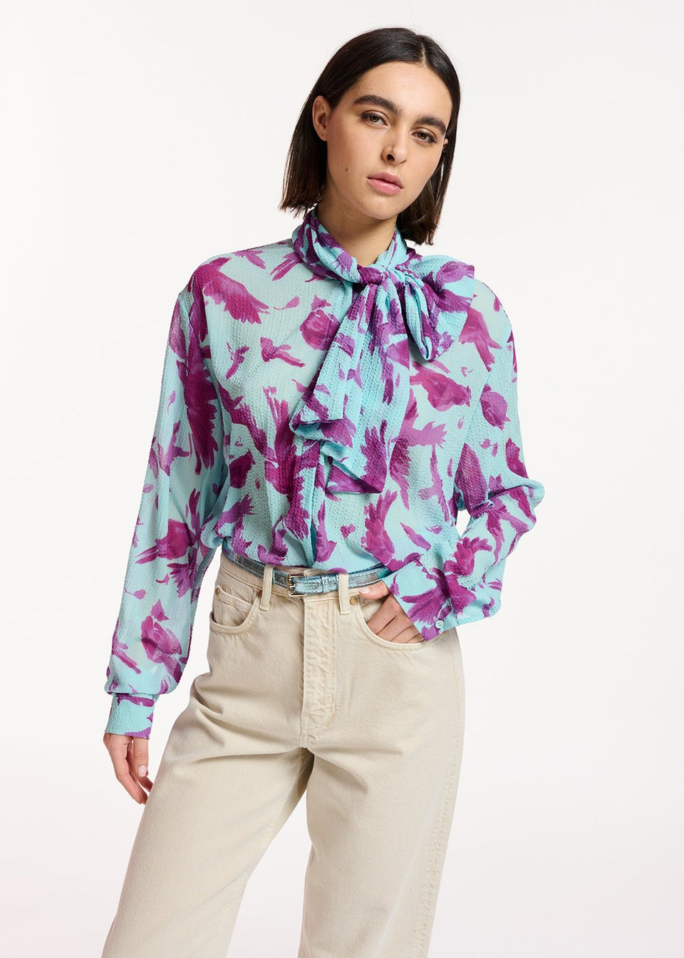 Essentiel Antwerp EZARTY Pussy Bow Top