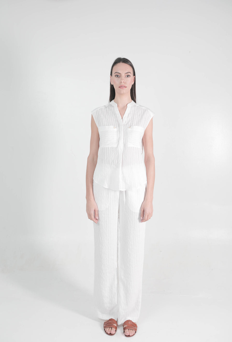 METROPOLE WHITE STRIPE