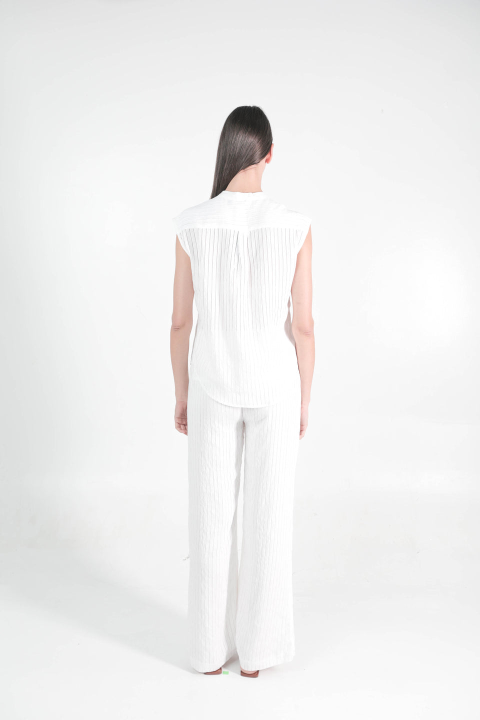 METROPOLE WHITE STRIPE